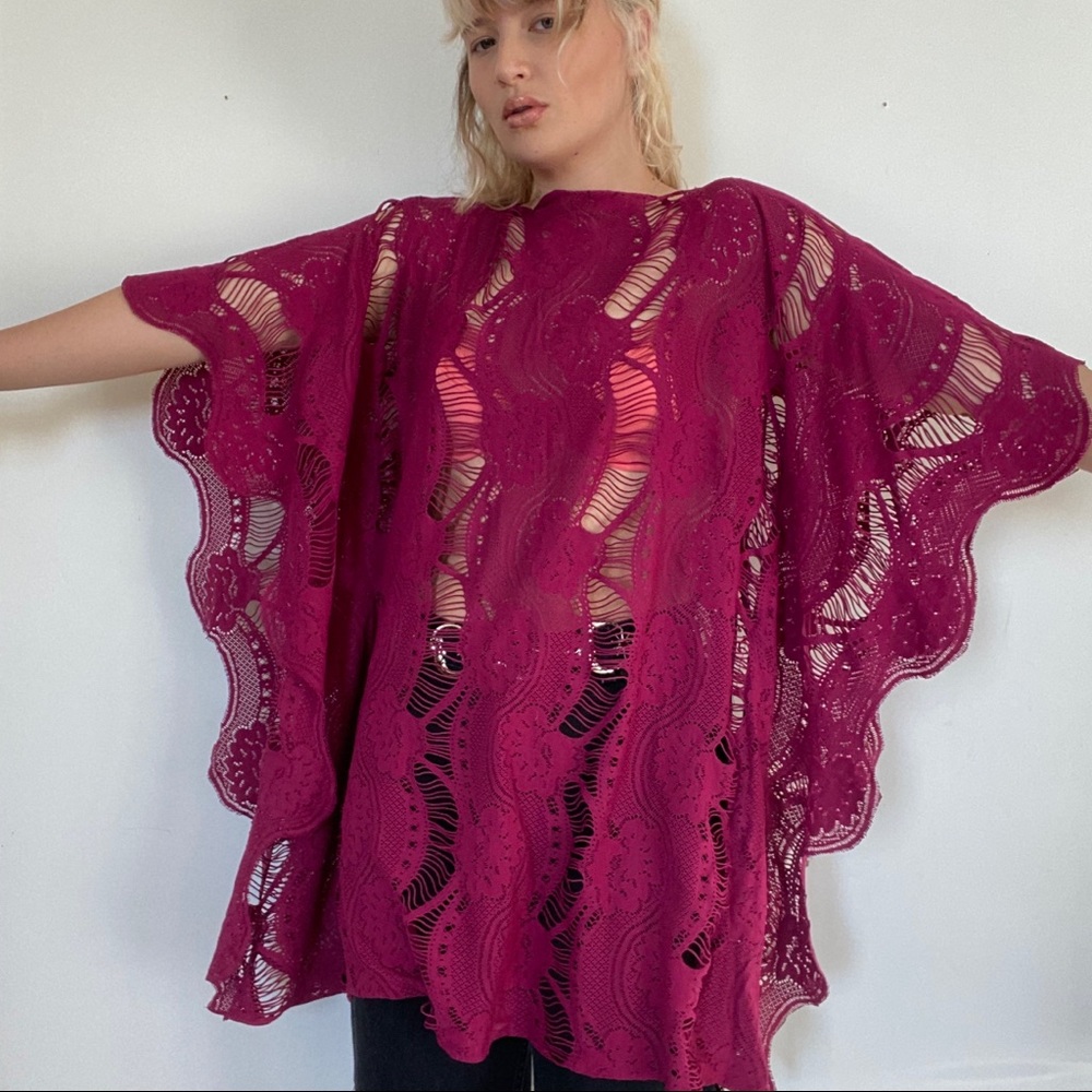 Burgundy pink lacy blouse by Pilyq